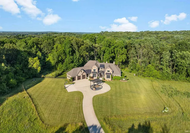 2nd image of 54420 County Road 33 Road, Middlebury, IN 46540 | MLS# 202614607