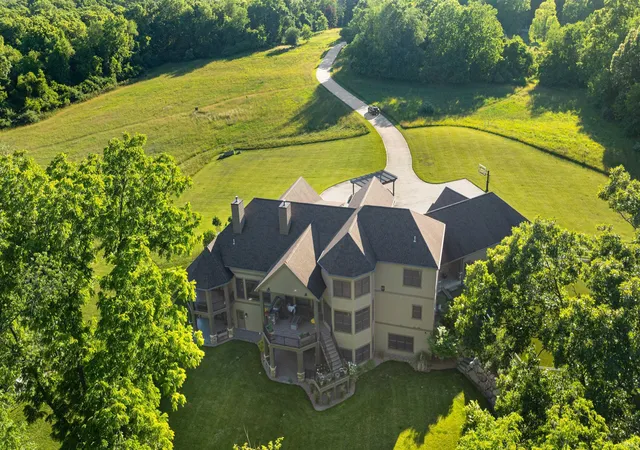 36th image of 54420 County Road 33 Road, Middlebury, IN 46540 | MLS# 202614607