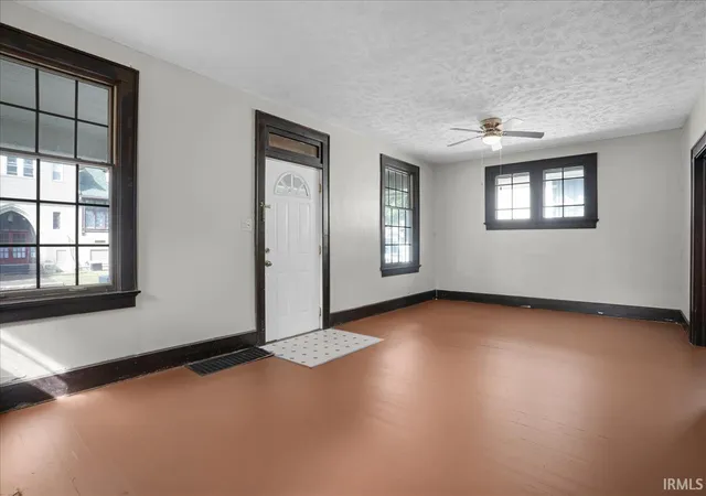 Homes for sale in Evansville, IN | 813 Jefferson Ave, Evansville, IN 47713 | MLS# 202614694