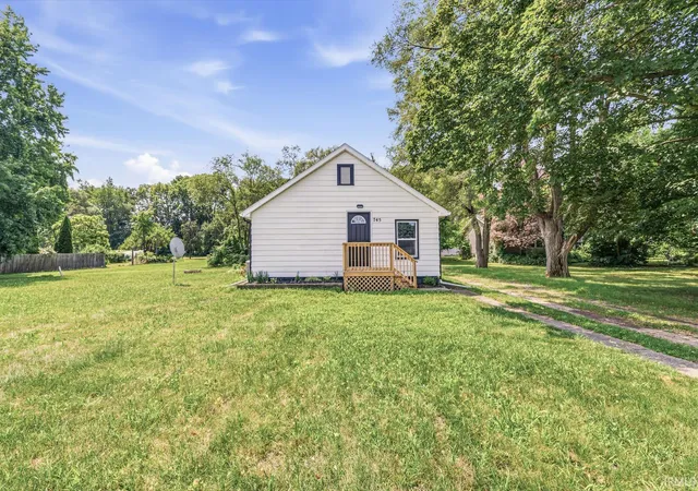 Photo 2 of Manufactured home for sale at 745 E 18th Street, Mishawaka, IN 46544 | MLS# 202614722 | Listing updated on 2026-09-15