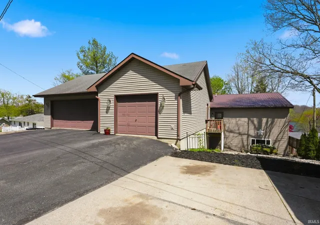 Homes for sale in Columbia City, IN | 5975 S Woodtrail Dr  57, Columbia City, IN 46725 | MLS# 202614726