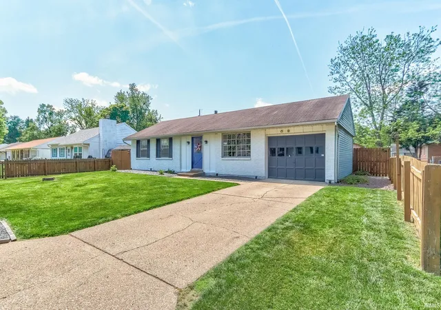 Homes for sale in Evansville, IN | 1908 Newton Ave, Evansville, IN 47715 | MLS# 202614825