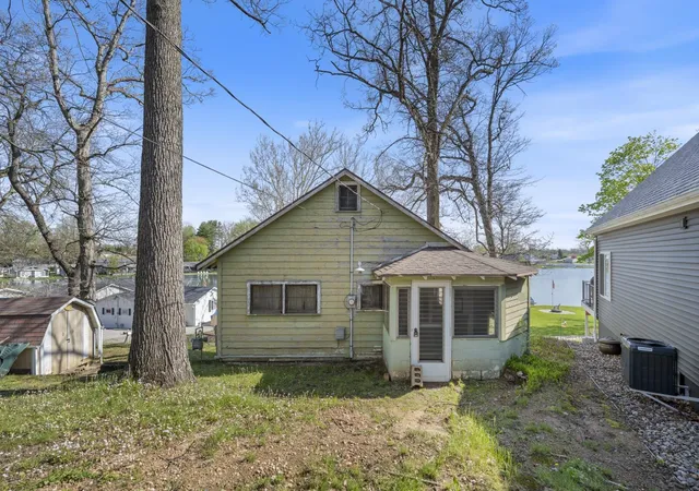 4th image of 29 Ems B42E Ln, Leesburg, IN 46538 | MLS# 202614833