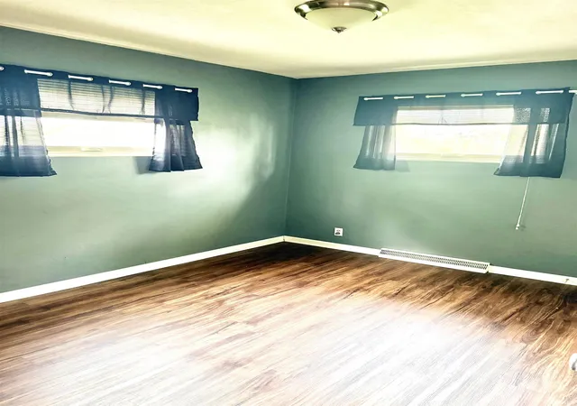 Homes for sale in Muncie, IN | 1914 W White River Blvd, Muncie, IN 47303 | MLS# 202614865