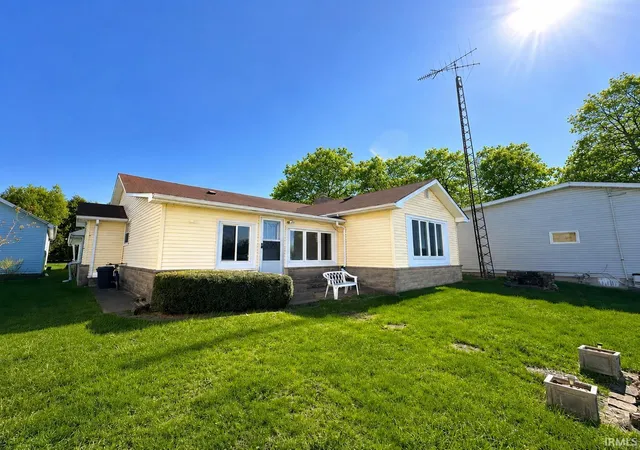 Photo 3 of Manufactured home for sale at 4863 E Elmer Girtz Dr, Monticello, IN 47960 | MLS# 202614892 | Listing updated on 2026-09-11