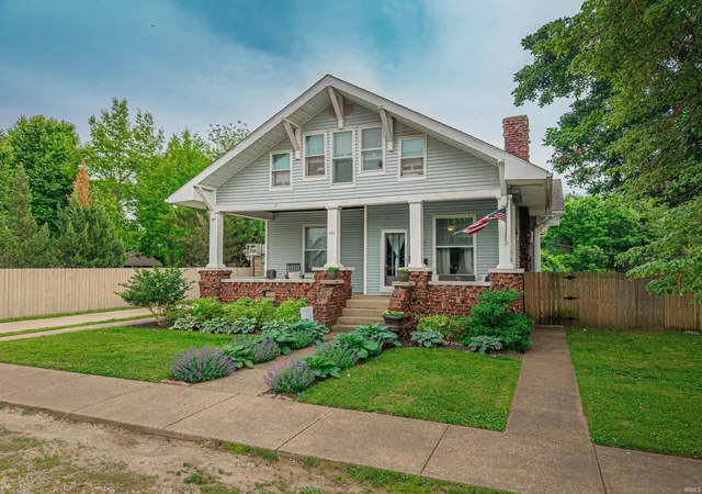 Homes for sale in Mount Vernon, IN | 402 E Water St, Mount Vernon, IN 47620 | MLS# 202614909