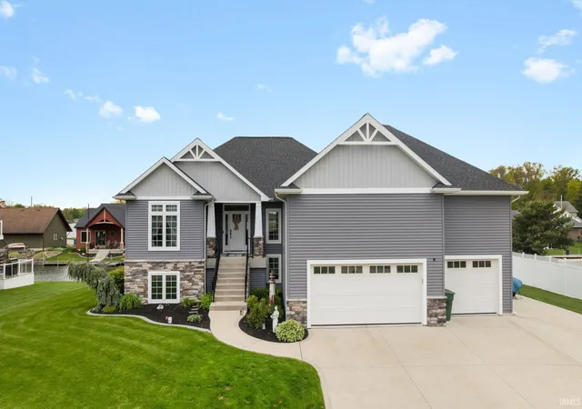 Photo 1 of Sale Pending at 51055 Twilight Dr, Elkhart, IN 46514 | MLS# 202614950 | Listing updated on 2026-09-08