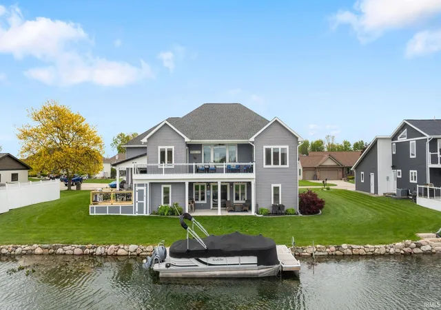 Photo 3 of Sale Pending at 51055 Twilight Dr, Elkhart, IN 46514 | MLS# 202614950 | Listing updated on 2026-09-08