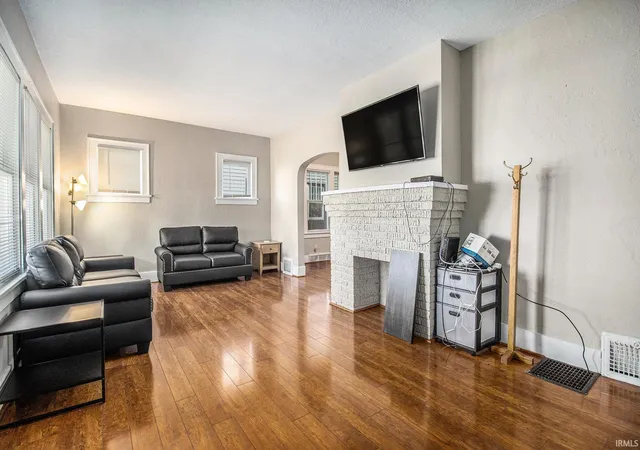 Photo 4 of Manufactured home for sale at 805 Miner St, South Bend, IN 46617 | MLS# 202614970 | Listing updated on 2026-04-25