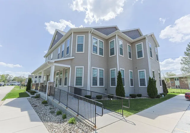 1st image of 1017 Keenan Ct #21B, South Bend, IN 46615 | MLS# 202615064