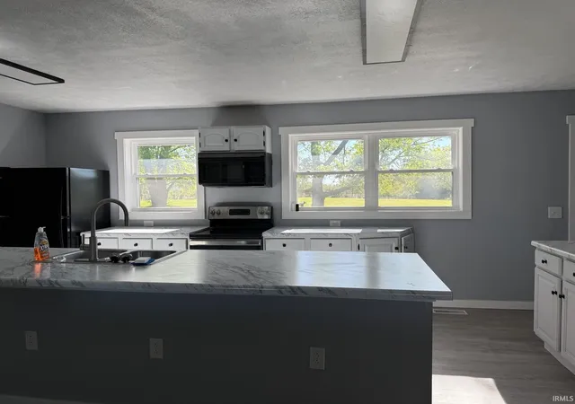 2nd image of 215 S 600 E Rd, Marion, IN 46953 | MLS# 202615137
