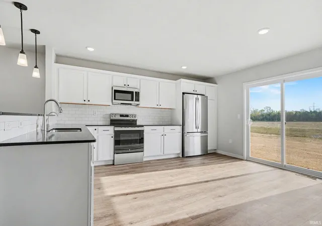 33rd image of 50612 Hunters Edge Dr, Elkhart, IN 46514 | MLS# 202615141