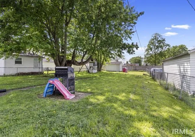 32nd image of 210 N Oak St, Redkey, IN 47373 | MLS# 202615157