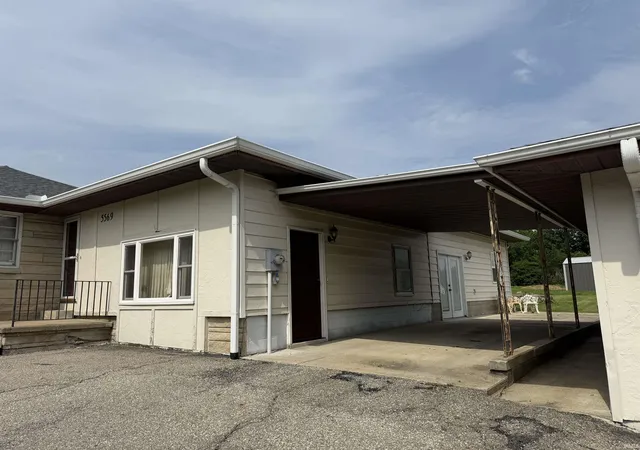 Photo 2 of Manufactured home for sale at 5569 S Fairfax Rd, Bloomington, IN 47401 | MLS# 202615169 | Listing updated on 2026-04-27
