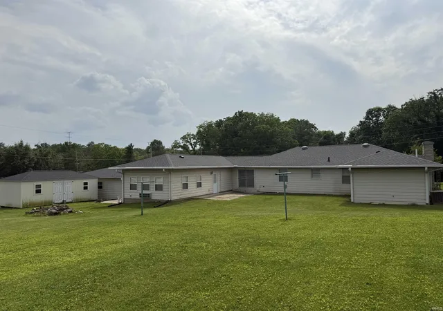 Photo 3 of Manufactured home for sale at 5569 S Fairfax Rd, Bloomington, IN 47401 | MLS# 202615169 | Listing updated on 2026-04-27