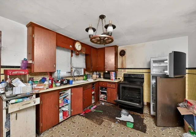 Homes for sale in South Bend, IN | 824 S Pulaski St, South Bend, IN 46619 | MLS# 202615213