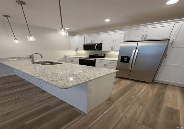 4th image of 6703 Palm Dr, Evansville, IN 47715 | MLS# 202615248