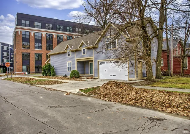 2nd image of 802 Lavina St, Fort Wayne, IN 46802 | MLS# 202615287