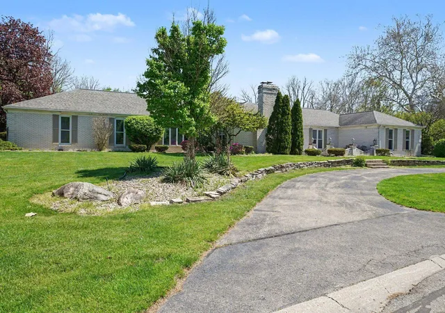 4th image of 1704 Brookwood Dr, Elkhart, IN 46514 | MLS# 202615414