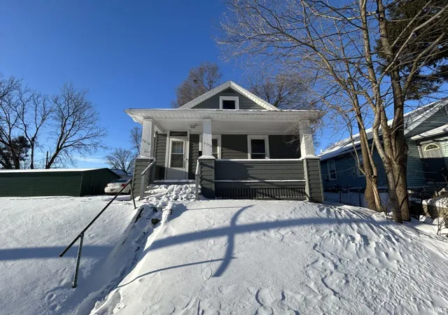 Photo 3 of Sale Pending at 3811 Oliver St, Fort Wayne, IN 46806 | MLS# 202615493 | Listing updated on 2026-09-10