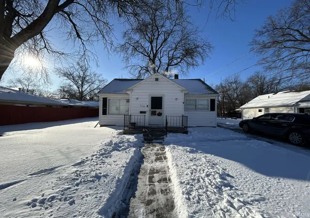 Photo 3 of Sale Pending at 3811 Oliver St, Fort Wayne, IN 46806 | MLS# 202615493 | Listing updated on 2026-09-10