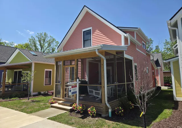 Photo 2 of Manufactured home for sale at 1270 E Short St, Bloomington, IN 47401 | MLS# 202615551 | Listing updated on 2026-09-04