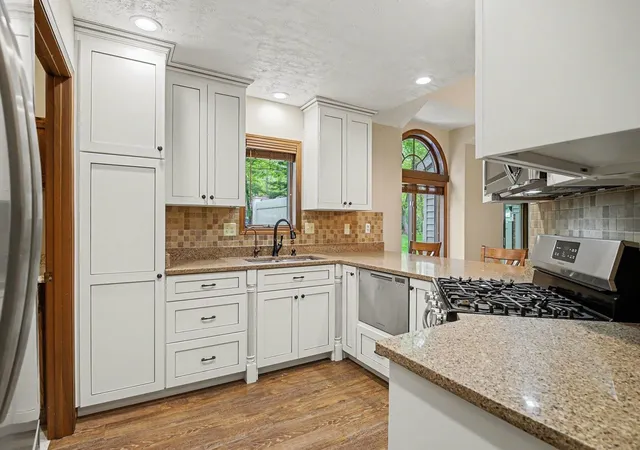 2nd image of 1 Boulder Ct, Nappanee, IN 46550 | MLS# 202615586