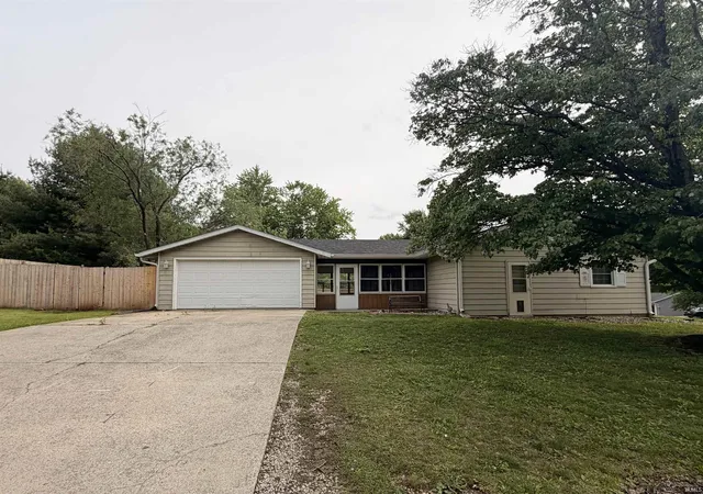 Photo 3 of Manufactured home for sale at 5389 W Brookwood Ct, Bloomington, IN 47404 | MLS# 202615619 | Listing updated on 2026-09-19