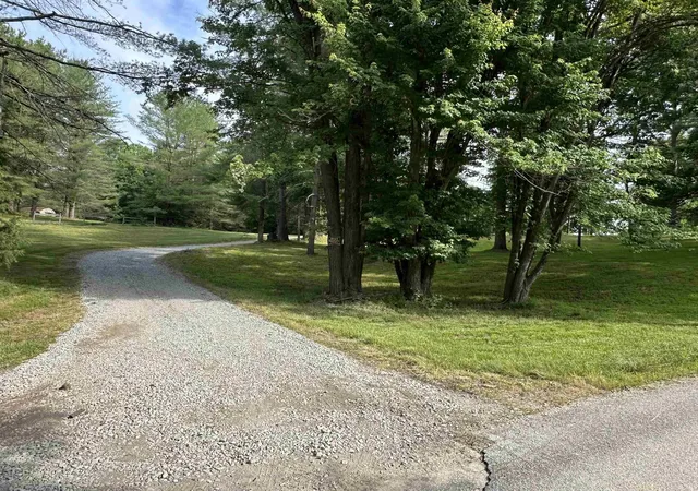 4th image of 6655 E Gross Rd, Bloomington, IN 47401 | MLS# 202615775