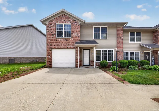 Photo 2 of Condo for sale at 3850 S Cramer Cir, Bloomington, IN 47403 | MLS# 202615928 | Listing updated on 2026-09-10
