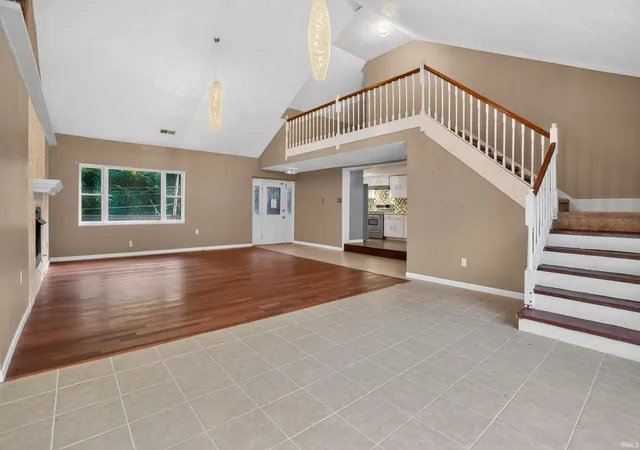Homes for sale in Monticello, IN | 1120 N Diamond Point Ct, Monticello, IN 47960 | MLS# 202615986