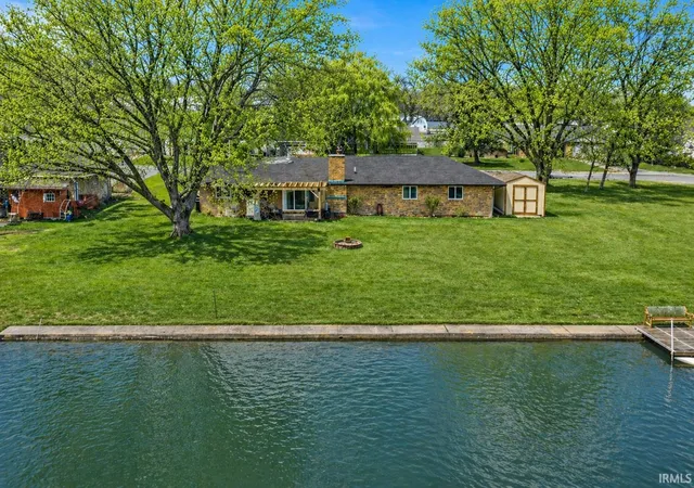 Homes for sale in Warsaw, IN | 2204 Bluewater Dr, Warsaw, IN 46580 | MLS# 202615995