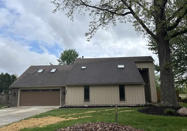 3rd image of 6823 Laurelwood Cvs, Fort Wayne, IN 46835 | MLS# 202616039