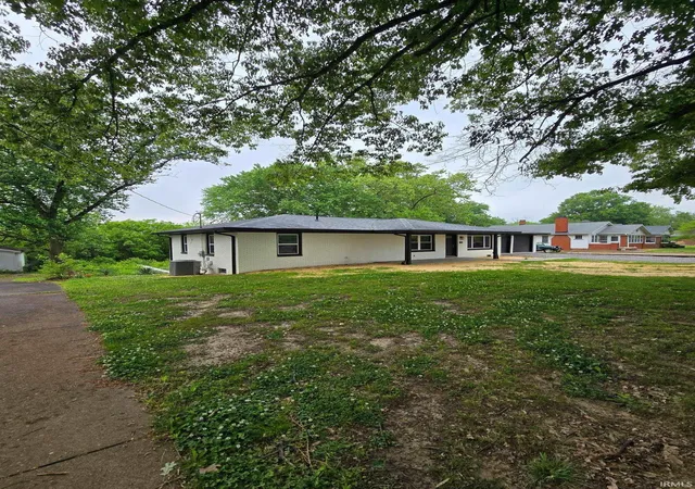 2nd image of 5318 Kratzville Rd, Evansville, IN 47710 | MLS# 202616118