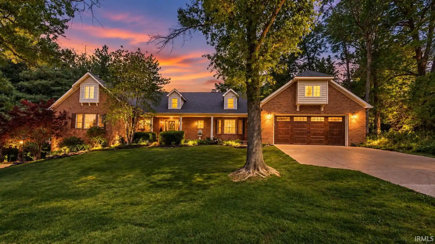 Photo 1 of Single family home for sale at 10348 Oglesby Dr, Evansville, IN 47720 | MLS# 202616123 | Listing updated on 2026-10-21
