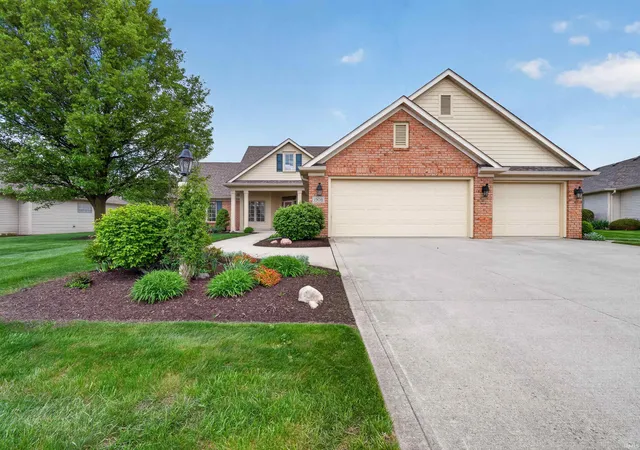 Photo 2 of Sale Pending at 1908 Bent Tree Ct, Auburn, IN 46706 | MLS# 202616129 | Listing updated on 2026-09-20