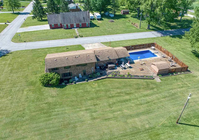 Photo 3 of Manufactured home for sale at 10515 Olivia St, Evansville, IN 47712 | MLS# 202616193 | Listing updated on 2026-09-11