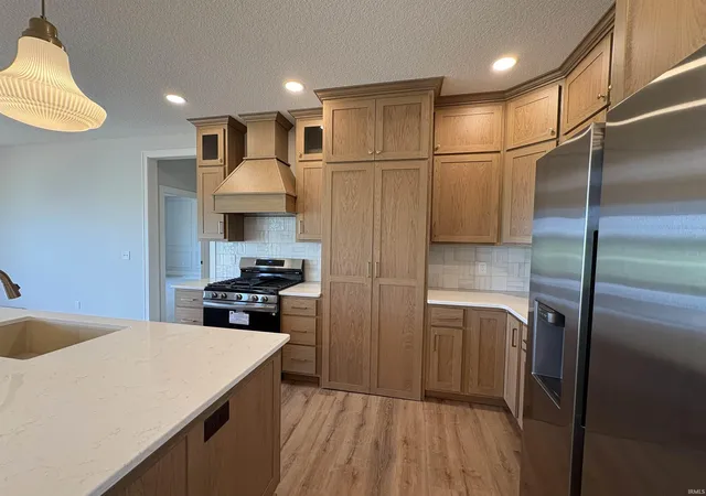 Photo 2 of Manufactured home for sale at 2220 Golfview Dr, Auburn, IN 46706 | MLS# 202616224 | Listing updated on 2026-09-17