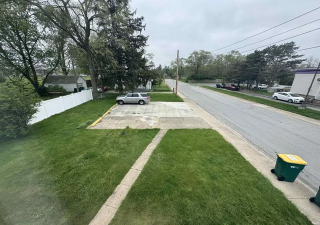 30th image of 2827 Lincolnway St, Mishawaka, IN 46544 | MLS# 202616230