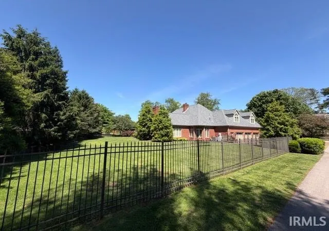 2nd image of 5421 Winthrop Ct, Evansville, IN 47715 | MLS# 202616323