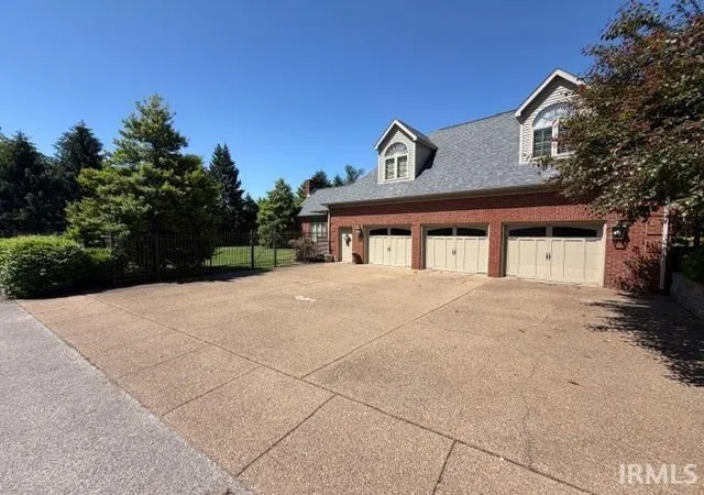4th image of 5421 Winthrop Ct, Evansville, IN 47715 | MLS# 202616323