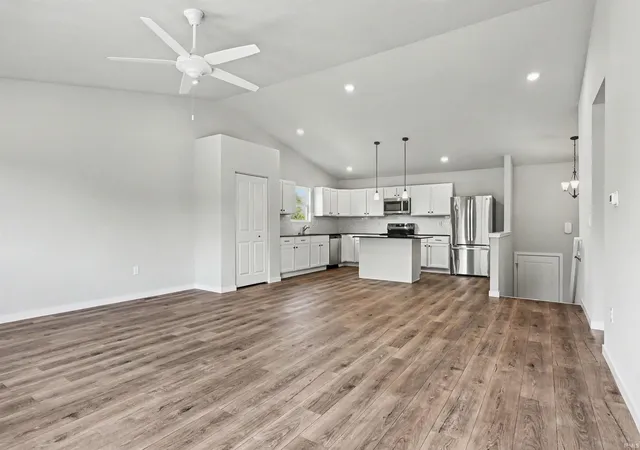 4th image of 50679 Hunters Edge Dr, Elkhart, IN 46514 | MLS# 202616429
