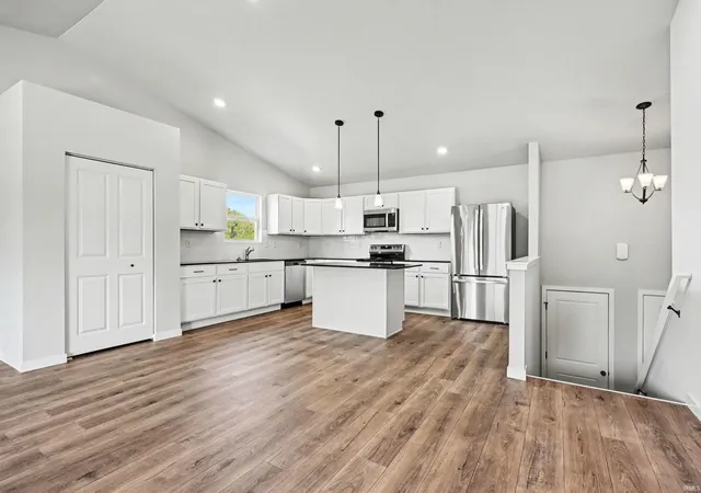 5th image of 50679 Hunters Edge Dr, Elkhart, IN 46514 | MLS# 202616429