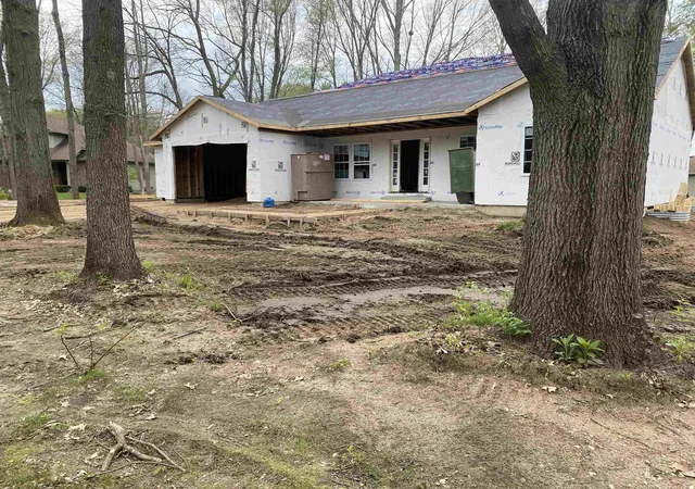 Photo 2 of Manufactured home for sale at 62333 Barron Ct, South Bend, IN 46614 | MLS# 202616457 | Listing updated on 2026-09-29
