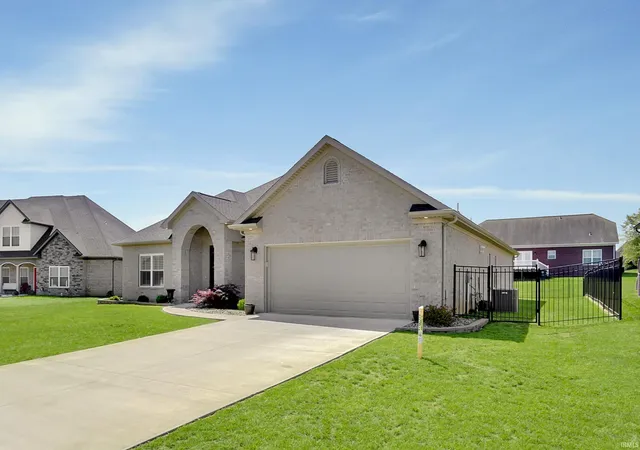 Photo 3 of Manufactured home for sale at 7815 Mesa Ct, Evansville, IN 47715 | MLS# 202616507 | Listing updated on 2026-08-18