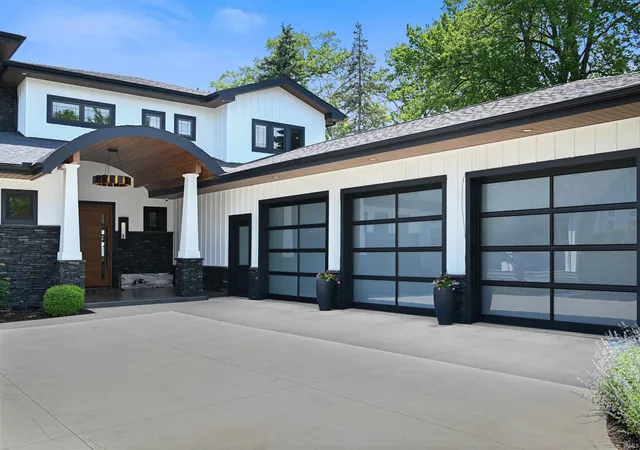 Photo 3 of Sale Pending at 6943 E Eli Lilly Rd, Syracuse, IN 46567 | MLS# 202616524 | Listing updated on 2026-07-25