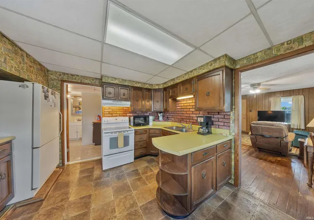 Photo 4 of Sale Pending at 104 S Division St, Francisco, IN 47649 | MLS# 202616545 | Listing updated on 2026-07-17