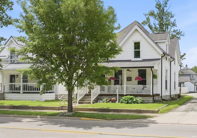 Homes for sale in Rushville, IN | 917 N Main St, Rushville, IN 46173 | MLS# 202616608