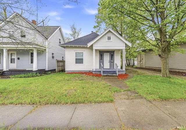 Photo 3 of Manufactured home for sale at 1310 Kinyon St, South Bend, IN 46616 | MLS# 202616659 | Listing updated on 2026-05-05