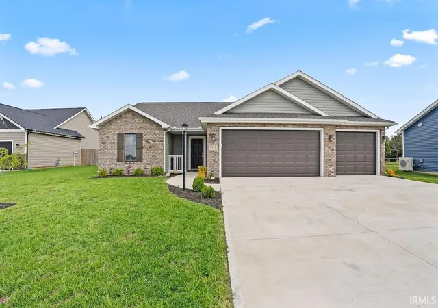 1st image of 909 Jennifer Dr, Ligonier, IN 46767 | MLS# 202616675